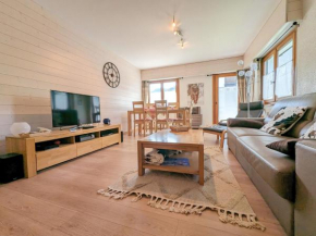 T3 avec 3 balcons, près du centre de Samoëns - FR-1-624-26